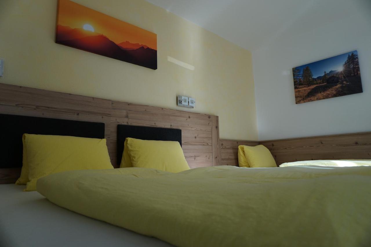 Pension Klampferer Neustift im Stubaital Exterior photo