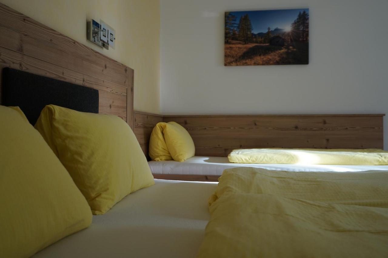 Pension Klampferer Neustift im Stubaital Exterior photo
